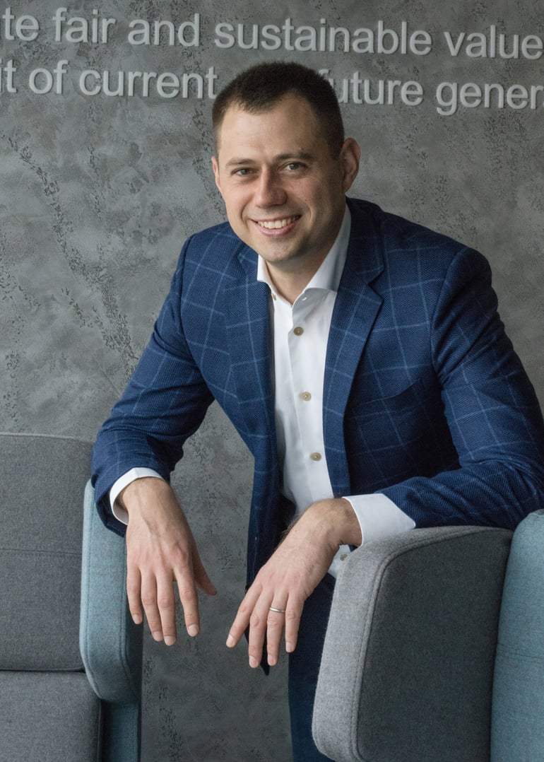 Александр Чекменев