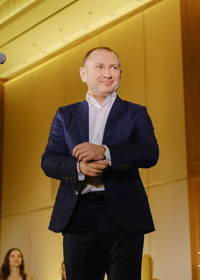 Умение заглянуть за горизонт сделало основателей «Новой Почты» одними из победителей премии Forbes. Где заканчиваются амбиции Климова и Поперешнюка?