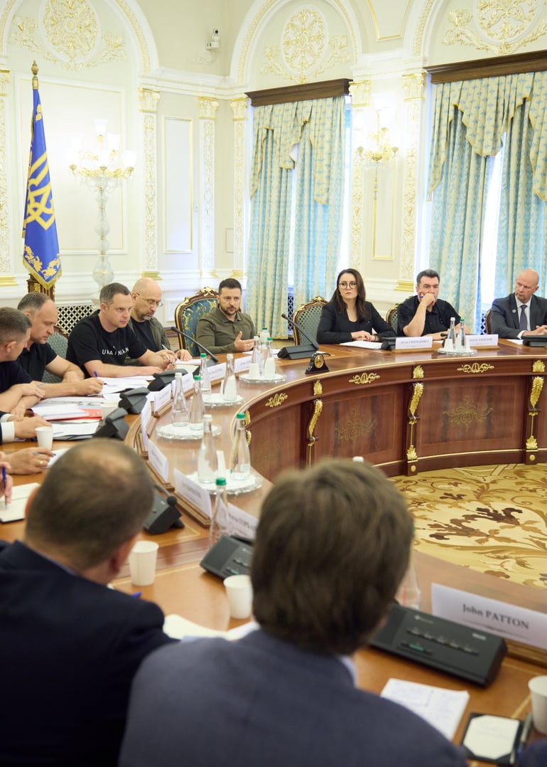 Реформування податкової сфери, перевірки та координаційна платформа. Зеленський провів зустріч із представниками бізнесу