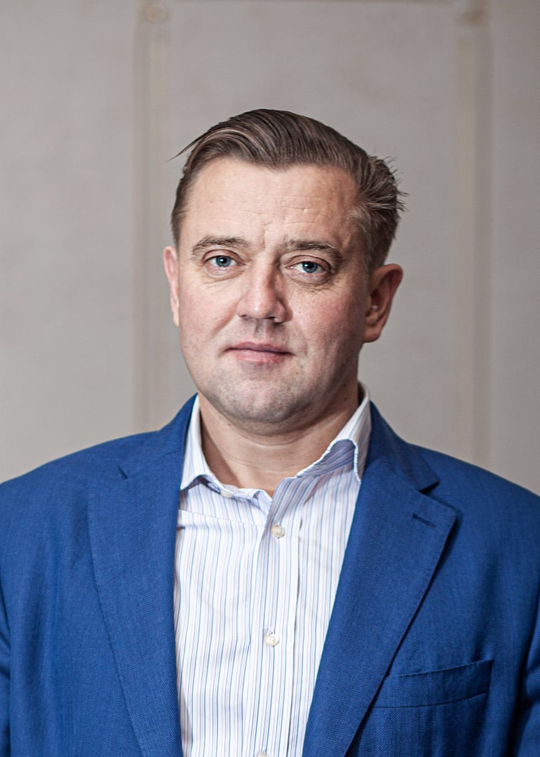 Александр Чекменев