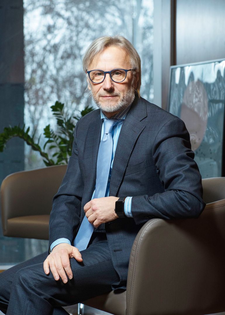 Александр Чекменев