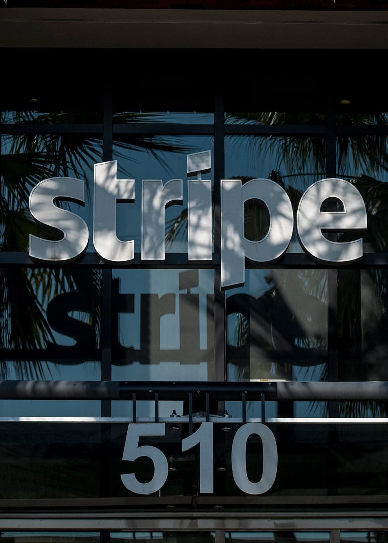 Україна роками чекає на прихід платіжного сервісу Stripe. Чому він такий важливий для бізнесу та чи пришвидшить запуск війна