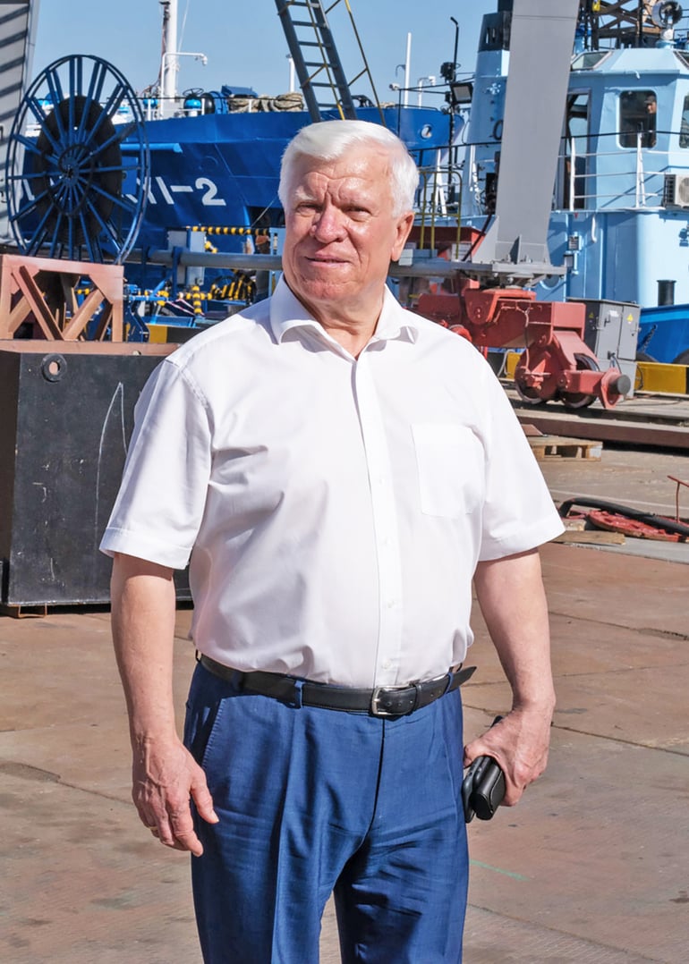 Олександр Чекменьов