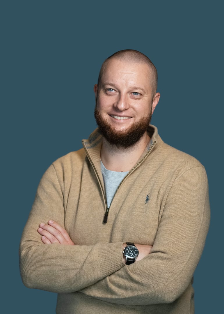 Александр Чекменев