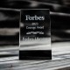 Команду українського Forbes було нагороджено Forbes Courage Award за стійкість, сміливість та адаптивність. /Артем Галкін для Forbes Ukraine