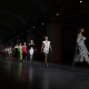 Моделі крокують по подіуму під час Ukrainian Fashion Week у вересні 2021 року /Getty Images