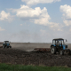 поле, трактор /Getty Images