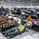 Українські біженці відпочивають в Перемишлі, Польща, 8 березня 2022 року. /Getty Images
