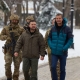 Известный британский телеведущий Бер Гриллз покажет военный Киев и разговор с Зеленским в шоу на Netflix