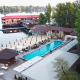 Суд обязал демонтировать место отдыха на берегу Днепра в Киеве /Фото: Galera Resort