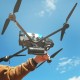 Аналог квадрокоптера DJI Mavic – український удосконалений ударний дрон «Шмавік» під час демонстрації зразків вітчизняної зброї /УНИАН