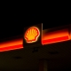 Shell виходить з України. Мережу АЗС нідерландської компанії викупить «Укрнафта». В чому причина і яка вартість угоди /Фото Shutterstock