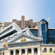 «Найрозумніші» університети. Forbes Ukraine підрахував середні бали вступників за найпопулярнішими спеціальностями. Чи програють державні заклади приватним УКУ та КШЕ? /Фото колаж Анастасія Решетнік