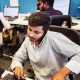 Один чат-бот за $1130 на місяць може замінити роботу 15 операторів. Як штучний інтелект перетворює Індію з «бекофісу світу» на «фабрику ШІ»? Розбір Reuters /Фото Getty Images