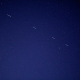 Звездное небо со следами спутника Starlink /Unsplash
