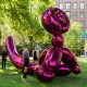У червні 2022 року скульптуру американського художника Джеффа Кунса «Мавпа з повітряних куль» (Balloon Monkey) із колекції Віктора та Олени Пінчук було продано на аукціоні Christie’s за $11,5 млн. /Getty Images