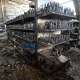 На снимке, сделанном 28 июня 2022 года, видны обугленные товары в продуктовом магазине разрушенного ТРЦ «Амстор» в Кременчуге, на следующий день после того, как российские власти подвергли его ракетному удару /Getty Images