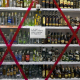 Продажі алкоголю впали на 63%. Люди відмовляються від ігристого та рому, переходять на горілку. Чому українці стали менше пити