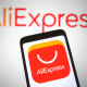 110 дней без китайских товаров. AliExpress возвращается в Украину, но в обрезанном варианте. Сколько он сможет заработать в условиях войны /Shutterstock