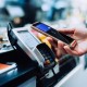 Кто потеряет больше? Банки, Visa и Mastercard договорились повысить комиссии за безналичные платежи с 1 июля. На кого повлияет возврат рыночных условий /Фото Getty Images
