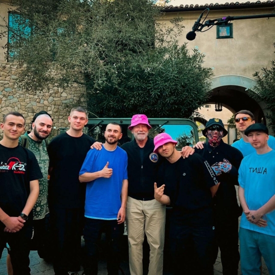 Арнольд Шварценеггер снялся в клипе Kalush Orchestra и обратился к украинцам /Фото 2