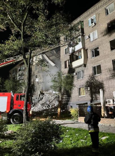 Росія завдала ракетних ударів по Запоріжжю, Харкову та Дніпропетровщині. Загалом влучання зафіксували у 14 регіонах /Фото 3
