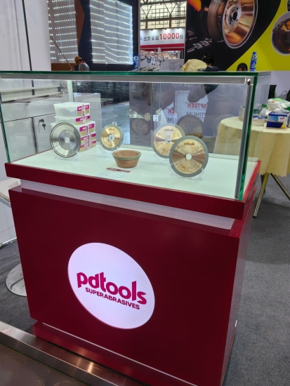 Полтавський завод алмазного інстурменту на виставци в Китаї