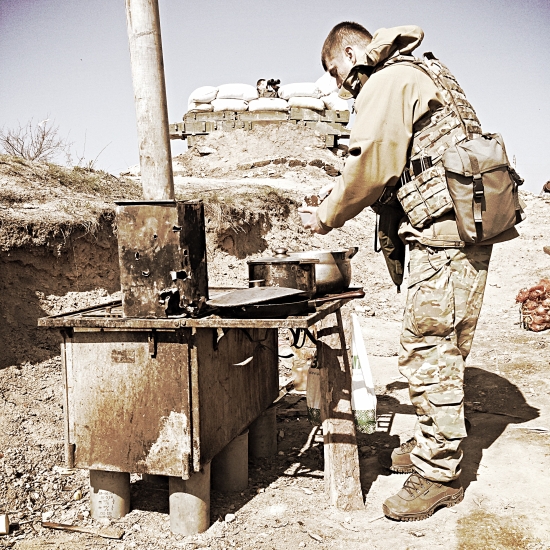 «Жизнь на грани». Продюсеры номинированного на «Оскар» фильма сняли документалку о всей российско-украинской войне. Как создавали ленту и сколько она стоит /Фото 2