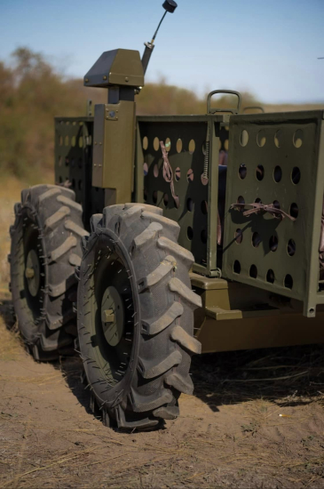 Минобороны приняло на вооружение роботизированный комплекс «Гулливер». На что он способен (фото, видео) /Фото 2