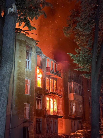 РФ здійснила масований обстріл Одеси дронами: пошкоджено залізницю, є жертви (фото, відео) /Фото 5