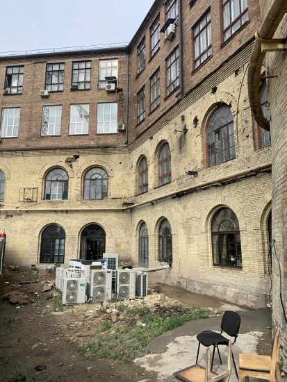 Не «Електронмашем» єдиним. Що ще крім гіганта на Кільцевій продав Фонд держмайна у Києві та чи варто пригледітись до того, що залишилось /Фото 1