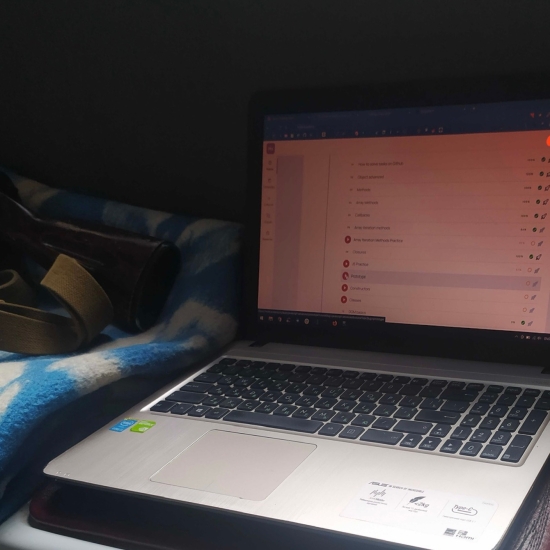 Спасательный круг ІТ. Весной десятки тысяч украинцев бросились учиться на программистов. Найдется ли для них работа /Фото 2