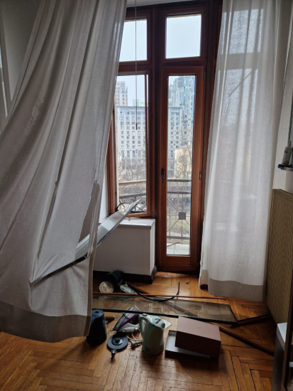 МИД Украины: Посольства шести стран пострадали из-за ракетной атаки на Киев (фото) /Фото 5