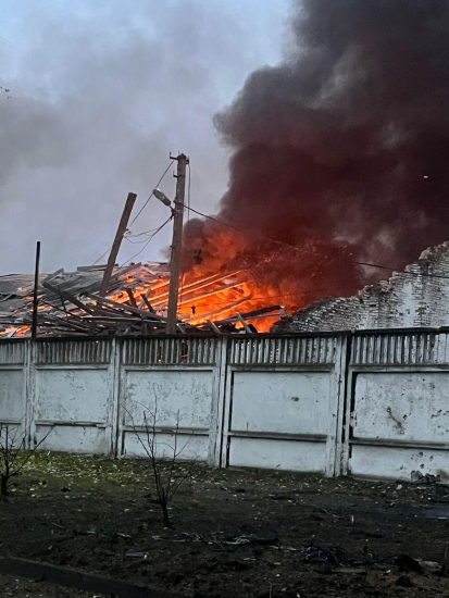 Росія дронами вдарила по зерносховищу на Чернігівщині (фото) /Фото 1