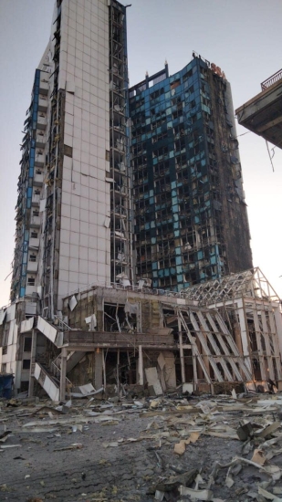 Атака на Одесу. Росіяни знищили морський вокзал і готель «Кемпінські – Одеса» (фото) /Фото 1