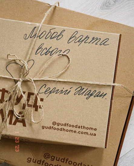 Александр Гудков уже более 13 лет работает в фуд-бизнесе. В первые недели пандемии он потерял всех корпоративных клиентов и начал новый бизнес по доставке замороженных продуктов «Гудфуд Вдома».