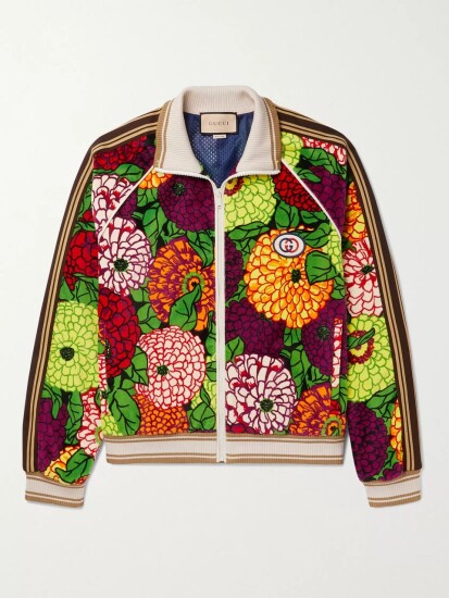 Надоела домашняя униформа? Этой весной бренды выпускают яркую одежду с принтами и декором. Forbes выбрал 24 знаковых предмета /Фото 1